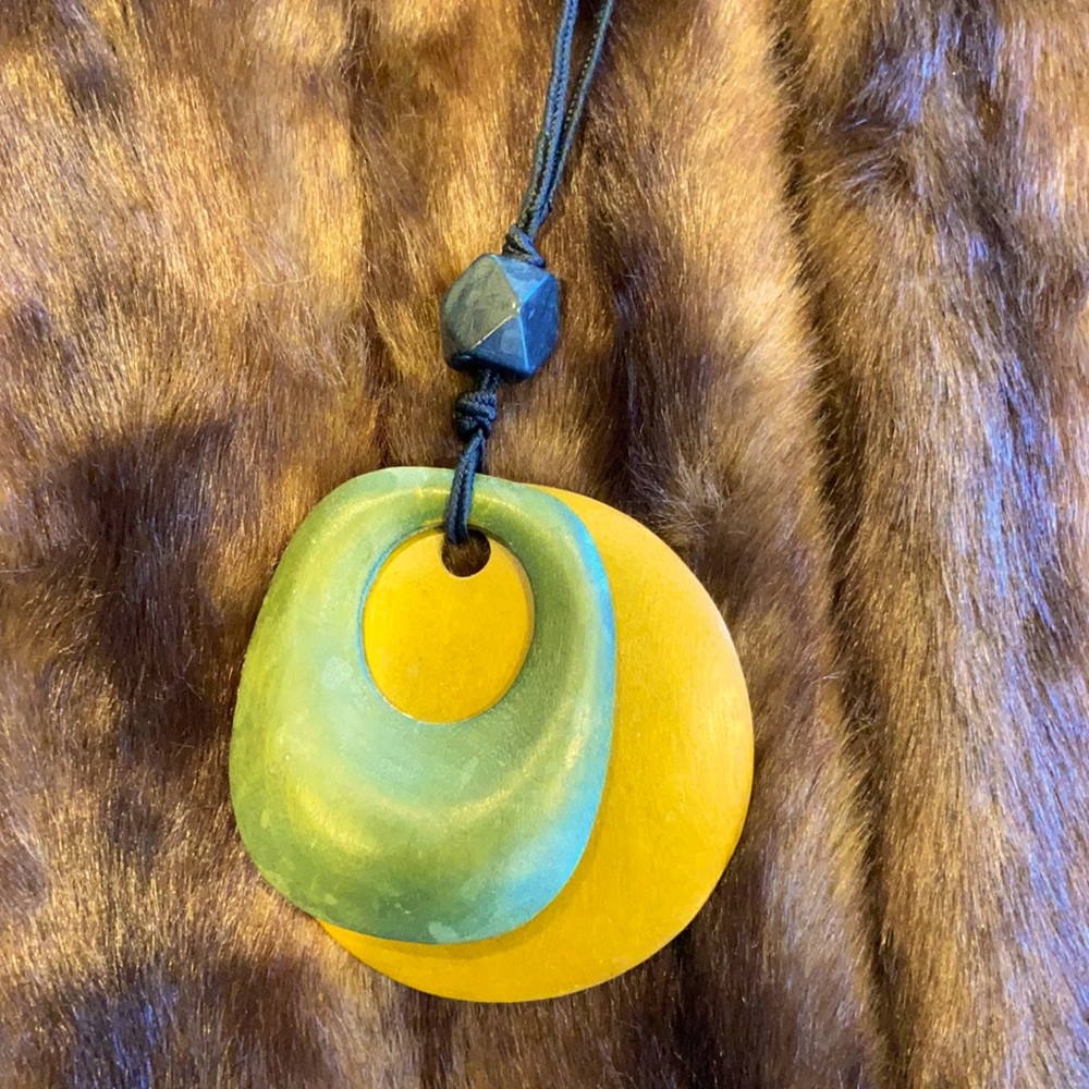 Wooden long necklace